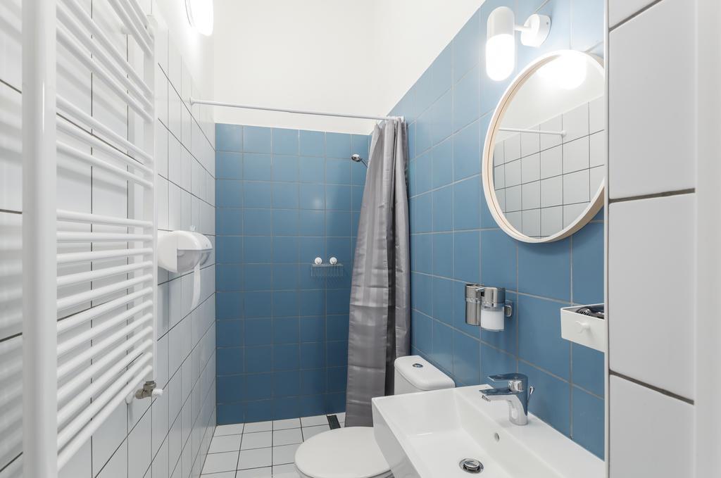 8-Bettzimmer mit privatem Badezimmer
