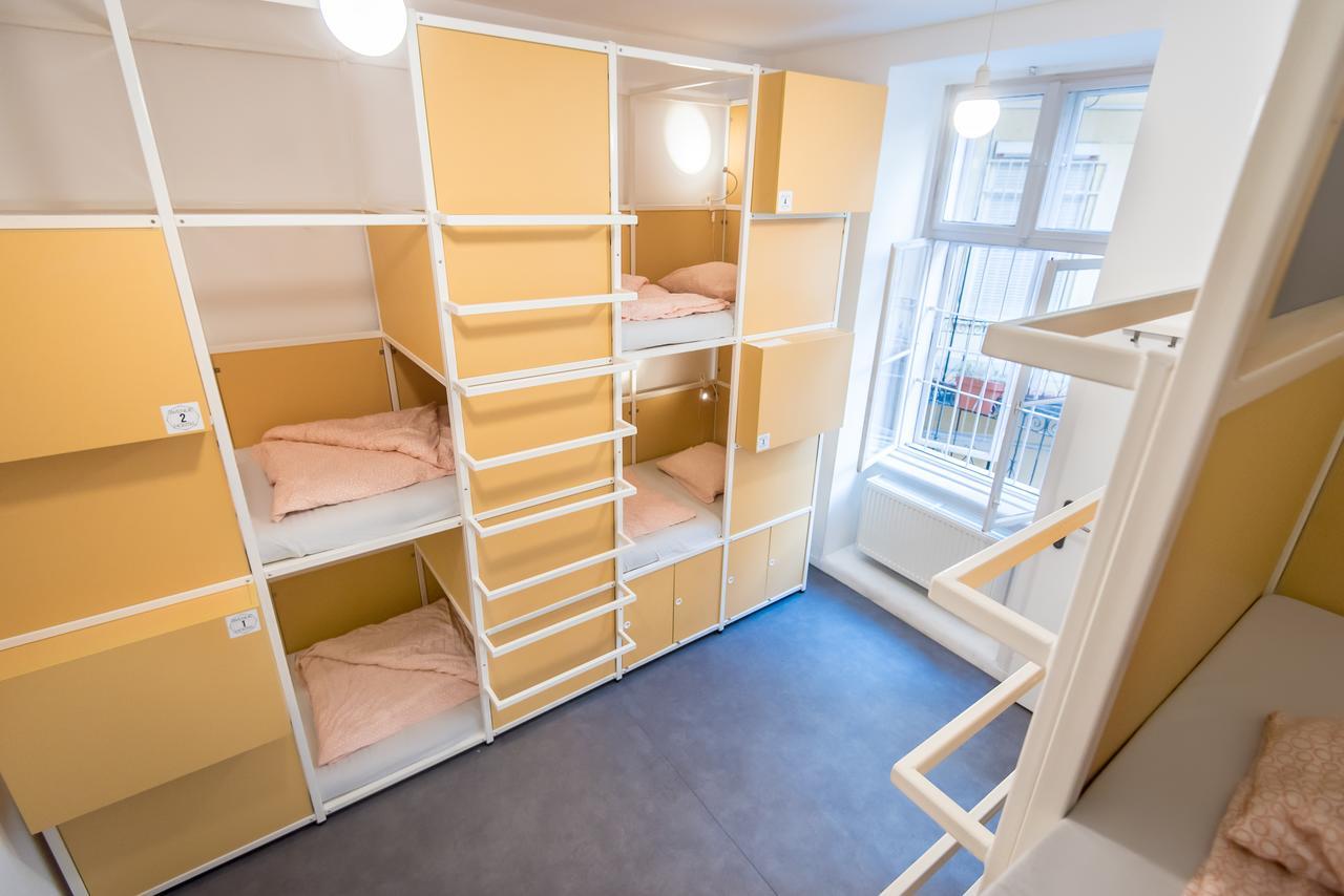 6-Bettzimmer mit privatem Badezimmer